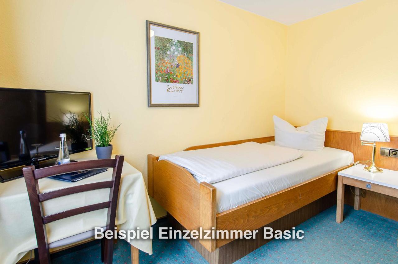 Kurgarten-Hotel Вольфах Екстер'єр фото