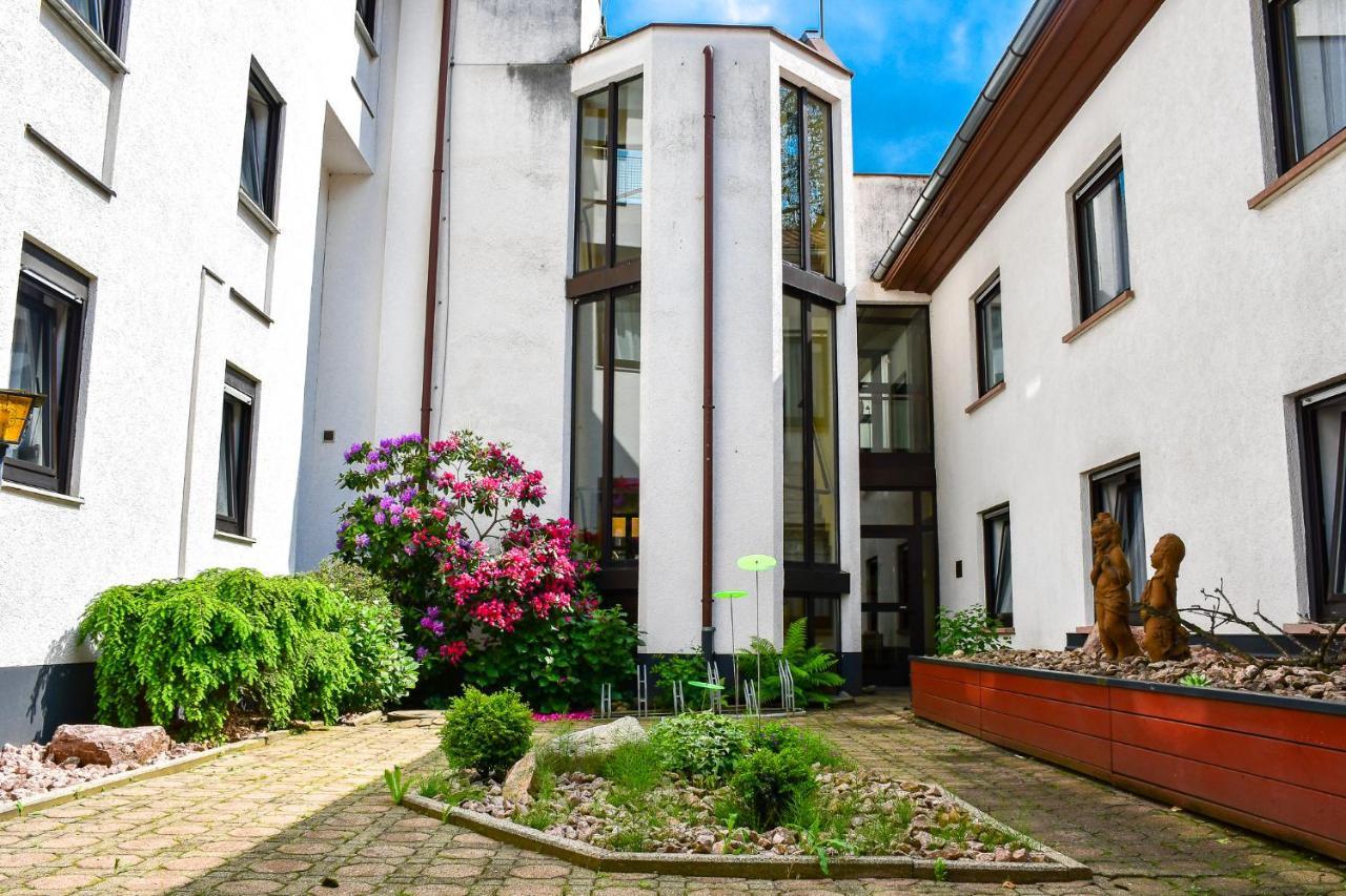 Kurgarten-Hotel Вольфах Екстер'єр фото